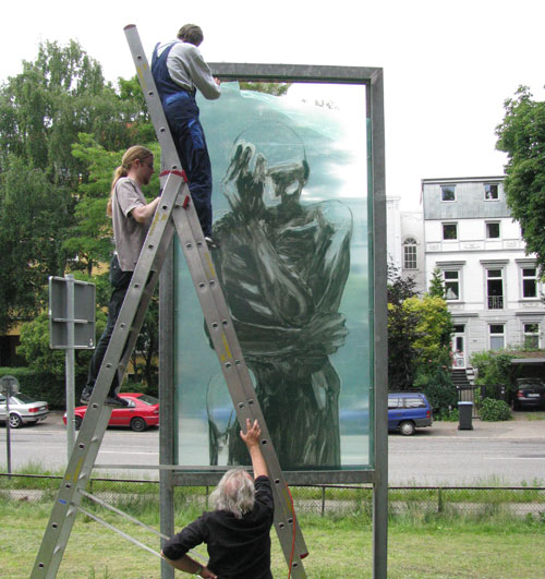 montage gegendenkmal st. johanniskirche altona